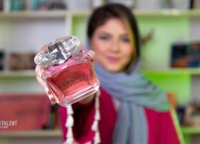 آنالیز ادوتویلت زنانه ورساچه مدل Bright Crystal؛ گلی و میوه ای